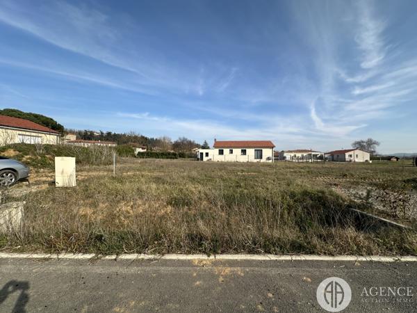 Saint-Uze (26240) TERRAIN LIBRE DE CONSTRUCTION