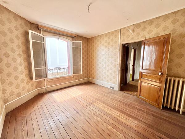 Meulière 187m2 - Centre ville Achères