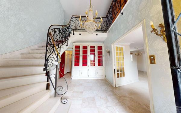 Maison à vendre    5 pièces • 149 m2 Carquefou