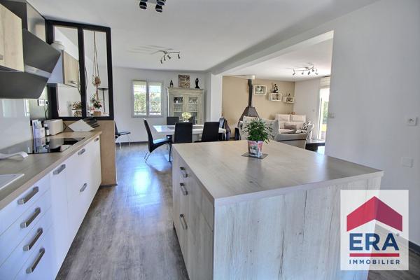 Maison à vendre à Orange - 5 chambres, piscine, calme et confort