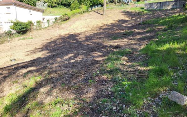 Terrain à vendre    Trévoux