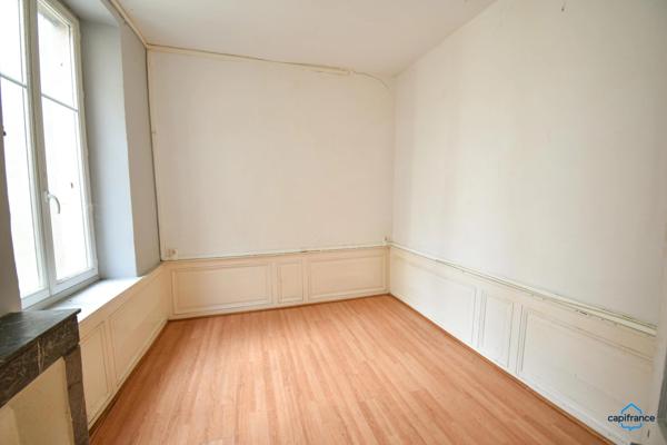 Dpt Indre (36), à vendre CHATEAUROUX immeuble