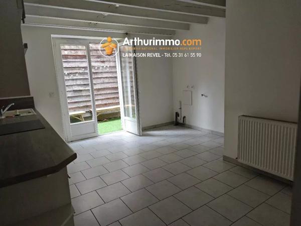 Location                                                      Maison
                        
                     5 pièces                      118 m2                     à Revel