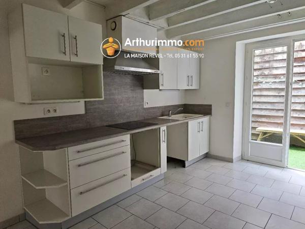 Location                                                      Maison
                        
                     5 pièces                      118 m2                     à Revel
