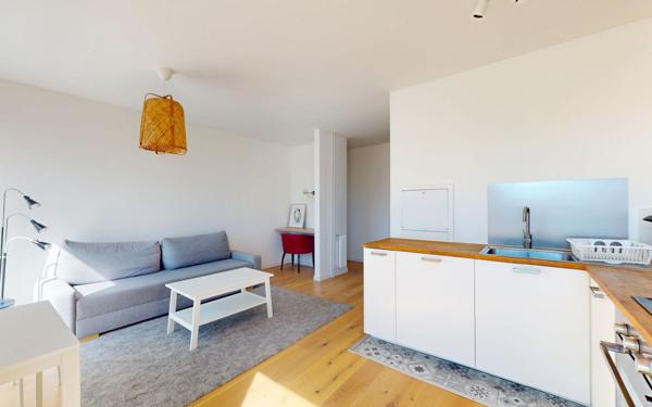 Appartement à vendre    2 pièces • 47 m2 Lyon 1