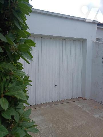 A VENDRE à BOUGUENAIS "LES COUETS" Petite maison de 45,34m2 à rénover sur jardin de 401m2