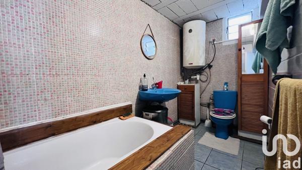 Maison à vendre 6 pièces 151 m² Le Tampon