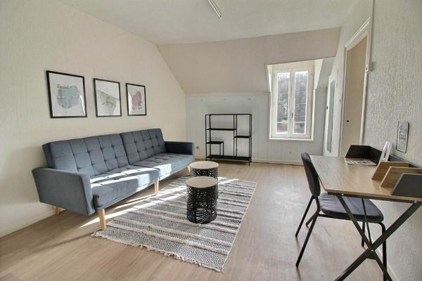 Appartement à louer    1 pièce •    Le Creusot