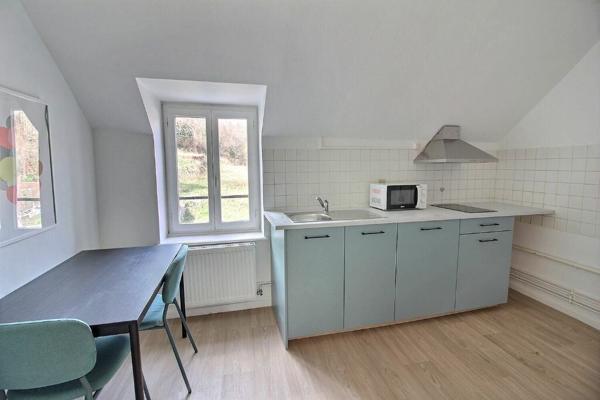 Appartement à louer    1 pièce •    Le Creusot
