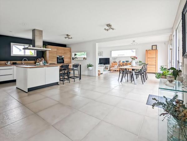 Maison  5 pièce(s) 152 m2