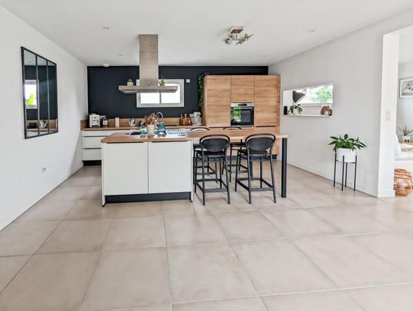 Maison  5 pièce(s) 152 m2