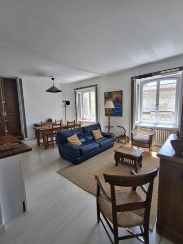 Vente                                                      Appartement
                        
                     3 pièces                      75 m2                     à Montpellier