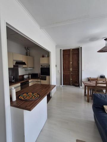 Vente                                                      Appartement
                        
                     3 pièces                      75 m2                     à Montpellier