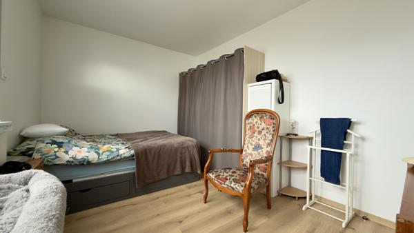 Appartement type 5 en duplex - terrasse et stationnements