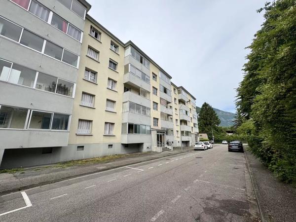 Vente                                                      Appartement
                        
                     4 pièces                      60 m2                     à Fontaine