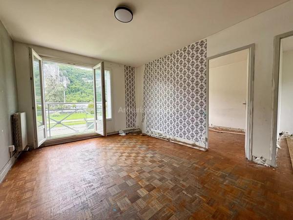 Vente                                                      Appartement
                        
                     4 pièces                      60 m2                     à Fontaine