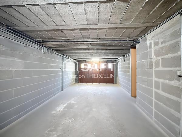 Charmante maison familiale de 5 chambres avec sous-sol complet