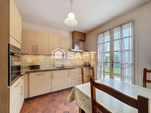 Charmante maison familiale de 5 chambres avec sous-sol complet