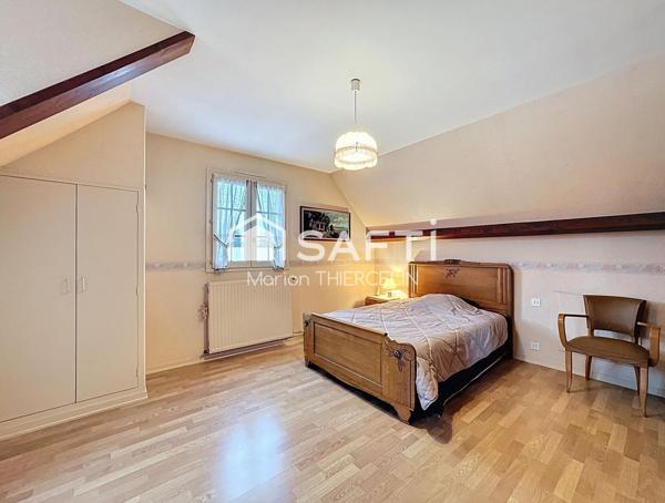 Charmante maison familiale de 5 chambres avec sous-sol complet