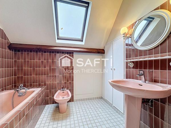 Charmante maison familiale de 5 chambres avec sous-sol complet