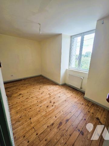 Maison proche centre ville avec jardin, trois chambres, 82m² habitables