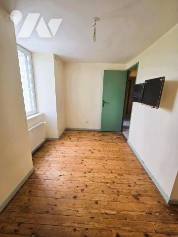 Maison proche centre ville avec jardin, trois chambres, 82m² habitables