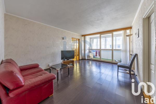 Appartement 4 pièces de 81 m² à Savigny-le-Temple (77176)