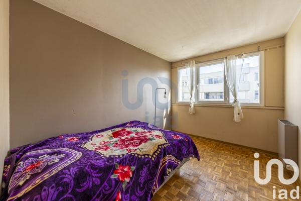 Appartement 4 pièces de 81 m² à Savigny-le-Temple (77176)