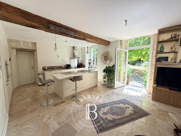 Bourges, Maison de ville 4 Chambres -  223 m² à vendre