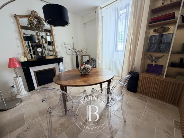 Bourges, Maison de ville 4 Chambres -  223 m² à vendre