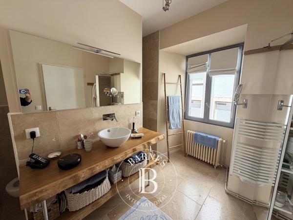 Bourges, Maison de ville 4 Chambres -  223 m² à vendre