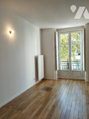 Appartement plein centre - 2 chambres - grenier et cave