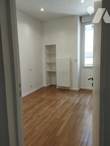 Appartement plein centre - 2 chambres - grenier et cave