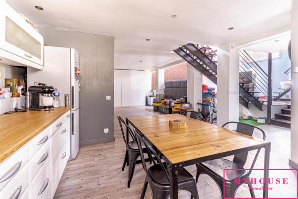 Maison
                                                                                                                                                                                                                                                                                                                        4 pièce(s)                                                                                                                                                                                                          3 chambre(s)                                                                                                                                                                                                          132.54  m²