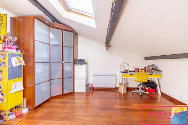 Maison
                                                                                                                                                                                                                                                                                                                        4 pièce(s)                                                                                                                                                                                                          3 chambre(s)                                                                                                                                                                                                          132.54  m²
