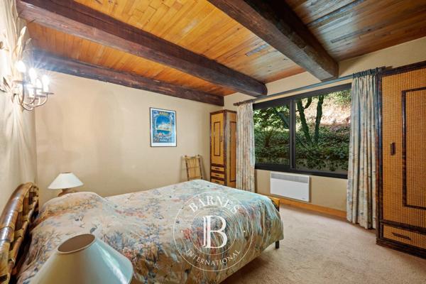 Menton, Maison  743 m² à vendre