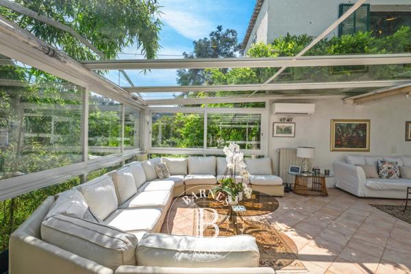 Menton, Maison  743 m² à vendre