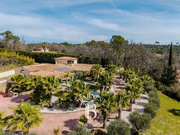 Lorgues, Propriété 6 Chambres -  320 m² à vendre