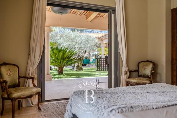 Lorgues, Propriété 6 Chambres -  320 m² à vendre