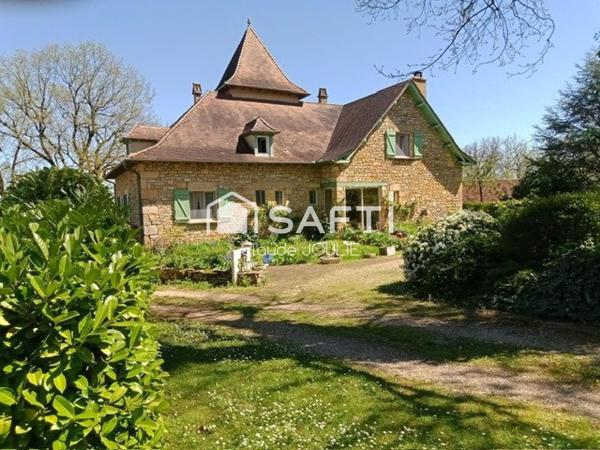 NAUSSAC - Maison Quercynoise - 7 Pièces - 209 m² habitables