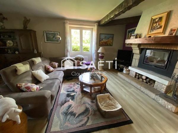 NAUSSAC - Maison Quercynoise - 7 Pièces - 209 m² habitables