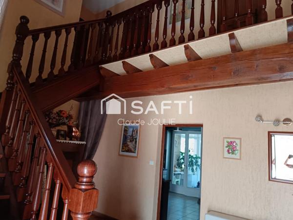 NAUSSAC - Maison Quercynoise - 7 Pièces - 209 m² habitables