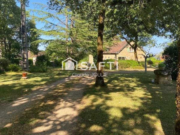 NAUSSAC - Maison Quercynoise - 7 Pièces - 209 m² habitables