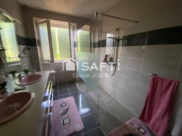 NAUSSAC - Maison Quercynoise - 7 Pièces - 209 m² habitables