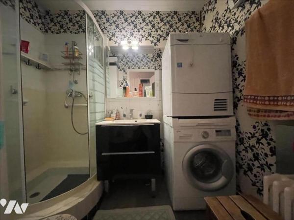 Appartement de type 2 au dernier étage