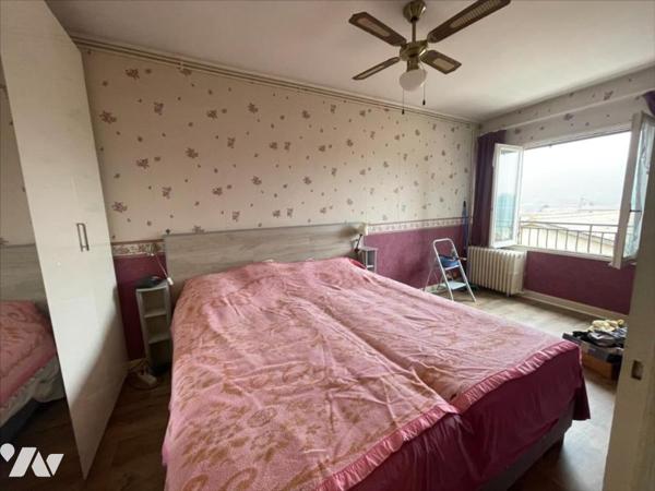 Appartement de type 2 au dernier étage