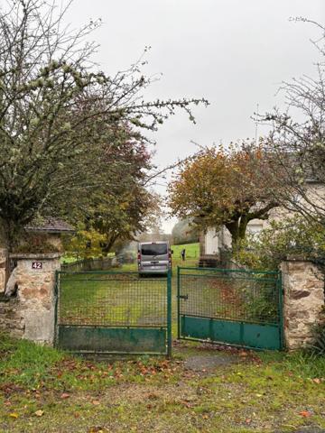 Maison ancienne avec grange et dépendances – Laroche-l’Abeille (87)