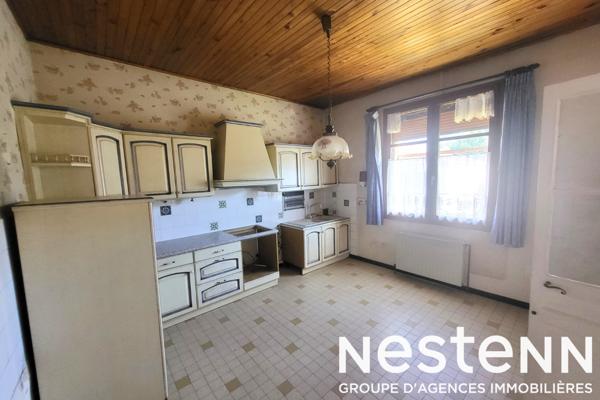 #secteur G.PERI#proximité tramway T10 # Environnement calme ? Terrain arboré de 700 m² # Possibilité d'extension ou de construction