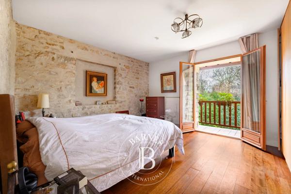 Créteil, Maison 4 Chambres -  262 m² à vendre