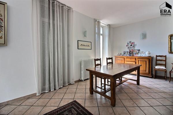 A vendre à Marseille 13010 Quartier SAINT LOUP Appartement/Maison de type 5/6 avec terrasse